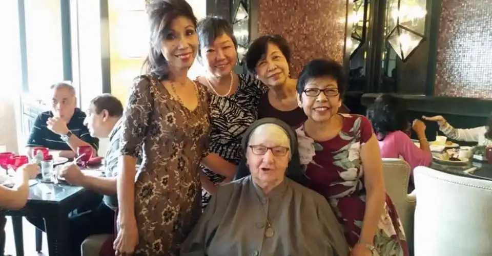 Người Malaysia thương tiếc nữ tu Enda Ryan